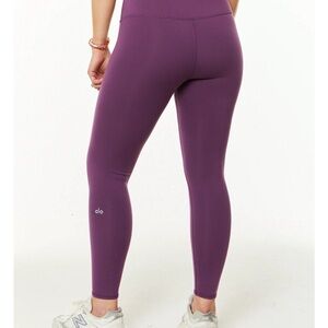 Alo High-Waist Airbrush Legging 7/8 Purple